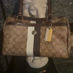 Medium size coach bag